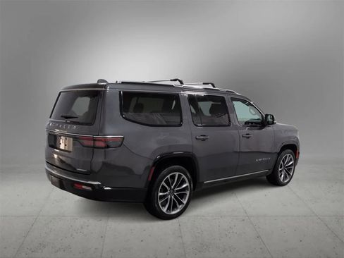 Used 2022 Jeep Wagoneer Series III w/ Premium Group I image 8