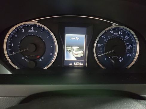 Used 2017 Toyota Camry LE image 15