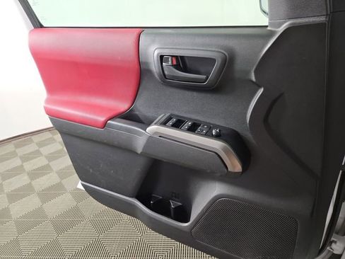Used 2023 Toyota Tacoma SR5 RWD image 28