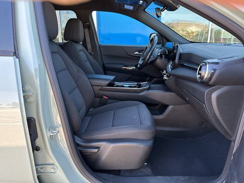 Used 2025 Chevrolet Equinox LT AWD/4WD image 34