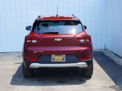 Used 2024 Chevrolet TrailBlazer LT w/ LT Cold Weather Package AWD/4WD image 5