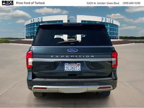 Certified 2023 Ford Expedition XLT image 6