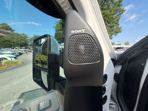 Used 2015 Ford F250 Lariat w/ Lariat Ultimate Package AWD/4WD image 21