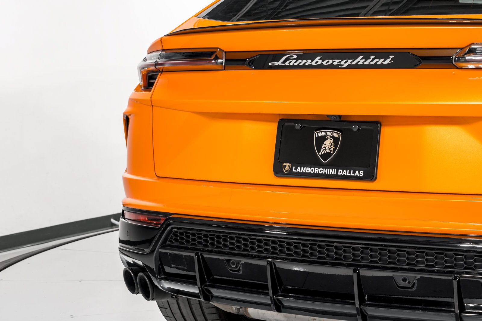 Used 2022 Lamborghini Urus AWD/4WD image 56