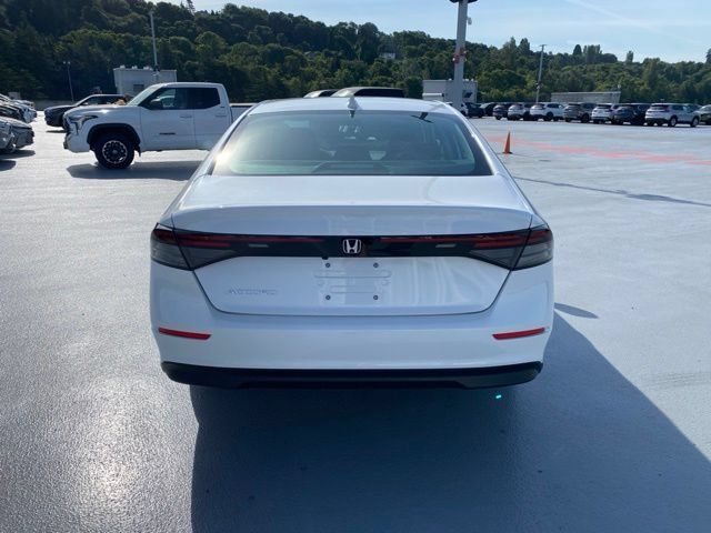 New 2026 Honda Accord LX image 10