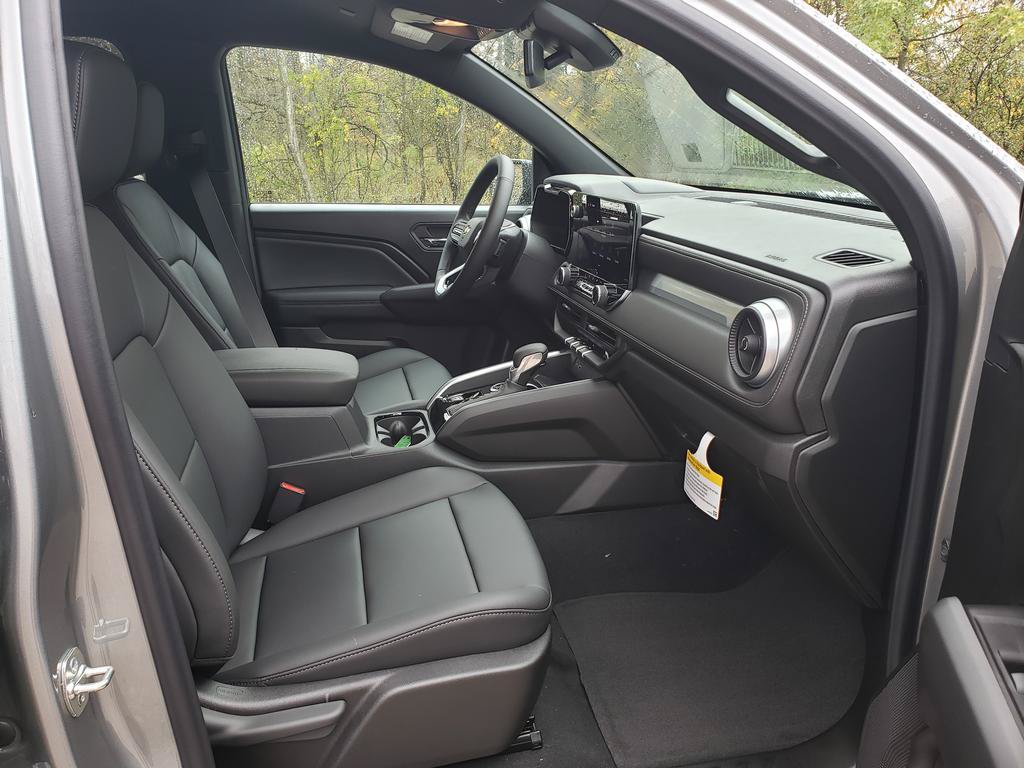 New 2026 Chevrolet Colorado LT w/ LT Convenience Package AWD/4WD image 23