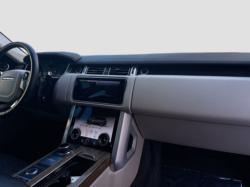 Used 2018 Land Rover Range Rover HSE image 33