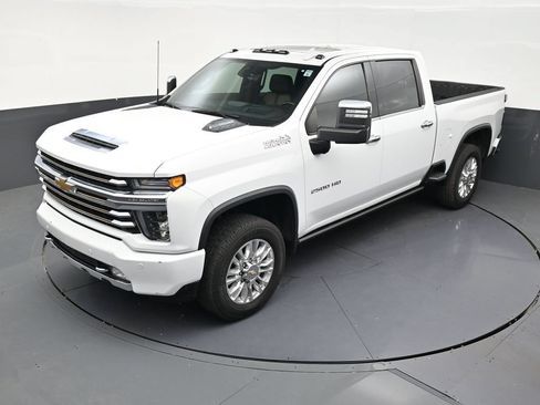 Used 2023 Chevrolet Silverado 2500 High Country w/ Z71 Off-Road Package AWD/4WD image 12