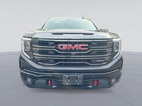 Used 2023 GMC Sierra 1500 AT4 w/ Technology Package AWD/4WD image 4