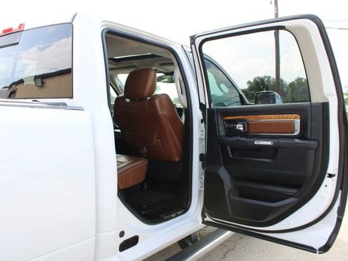 Used 2014 RAM 2500 Longhorn AWD/4WD image 46