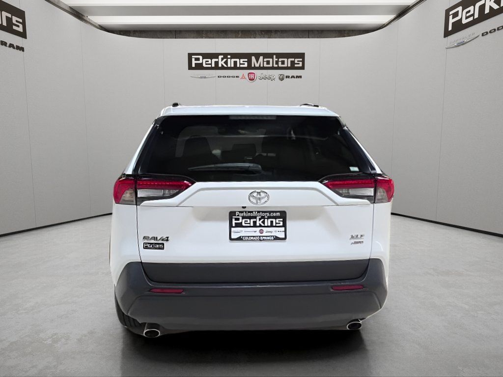 Used 2025 Toyota RAV4 XLE w/ Weather Package AWD/4WD image 4