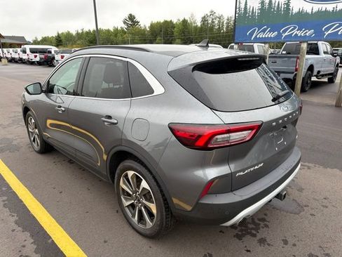 Used 2023 Ford Escape Platinum w/ Class II Trailer Tow Package AWD/4WD image 3