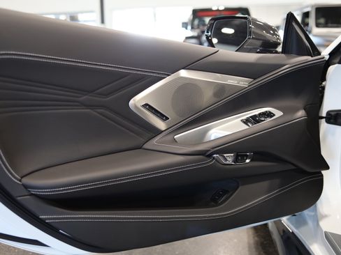 Used 2024 Chevrolet Corvette Z06 w/ Z07 Performance Package RWD image 14