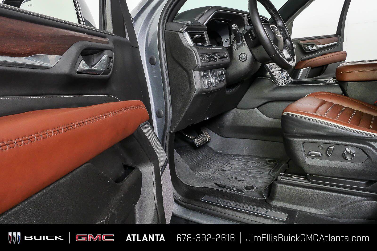 Certified 2023 GMC Yukon Denali Ultimate w/ LPO, Floor Liner Package AWD/4WD image 9