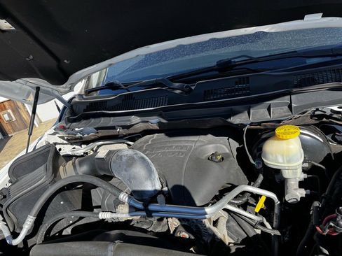 Used 2017 RAM 1500 Express w/ Express Value Package image 12