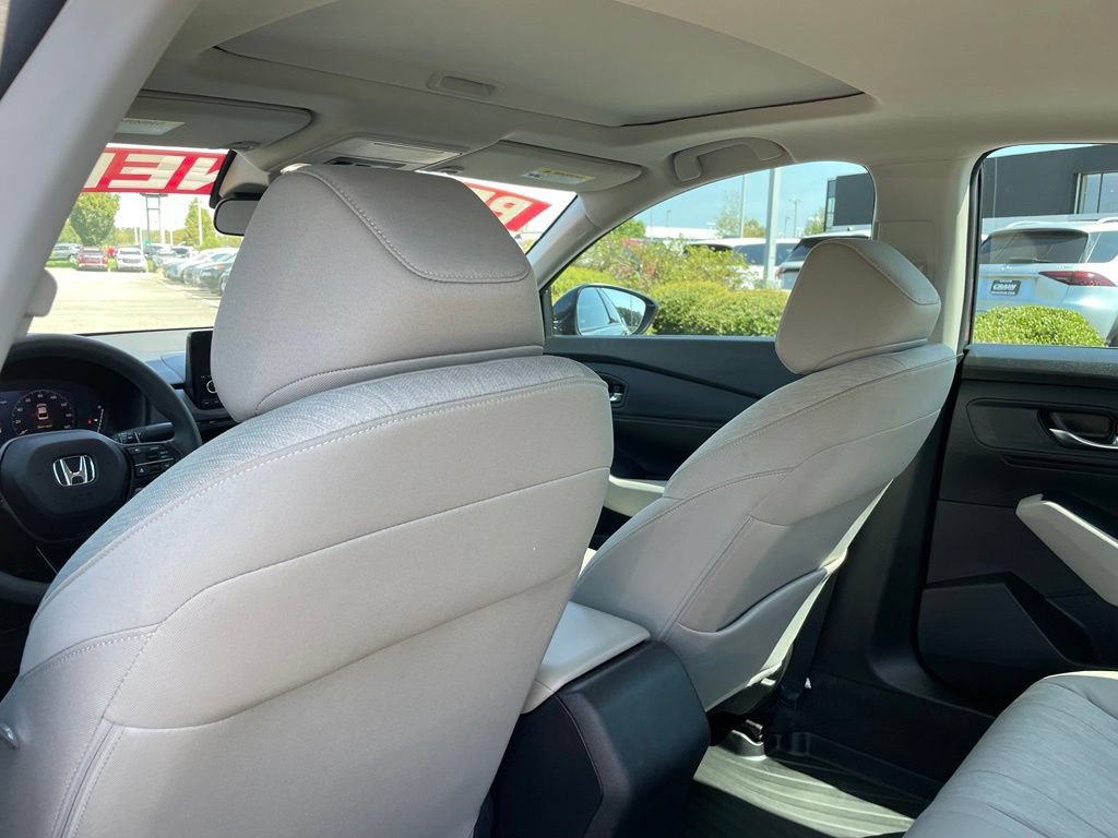 Used 2023 Honda Accord EX image 25