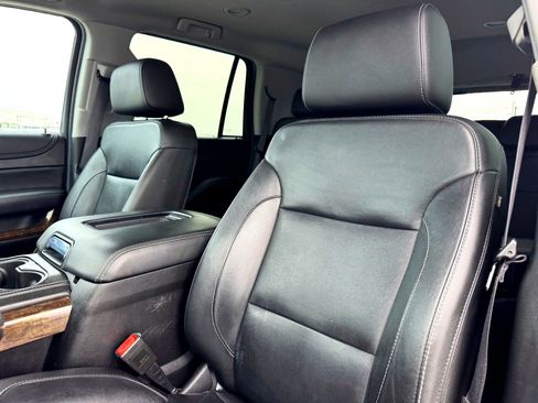 Used 2020 Chevrolet Tahoe LT RWD image 13