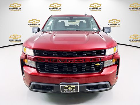 Used 2021 Chevrolet Silverado 1500 Custom image 2