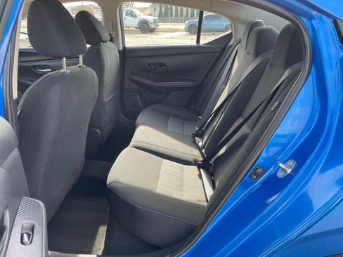 Used 2025 Nissan Sentra SV image 24