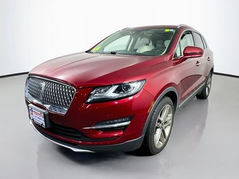Used 2019 Lincoln MKC Reserve w/ MKC Climate Package AWD/4WD image 2