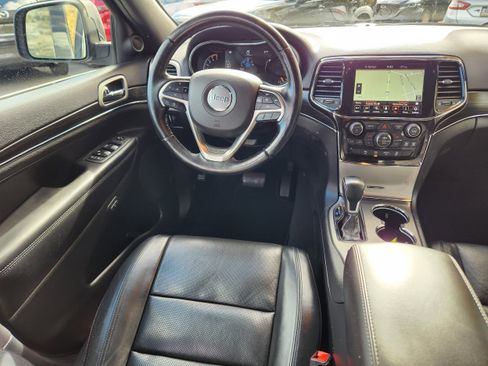 Used 2021 Jeep Grand Cherokee Limited w/ Luxury Group II image 14