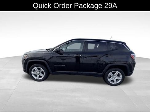 Used 2023 Jeep Compass Sport image 4