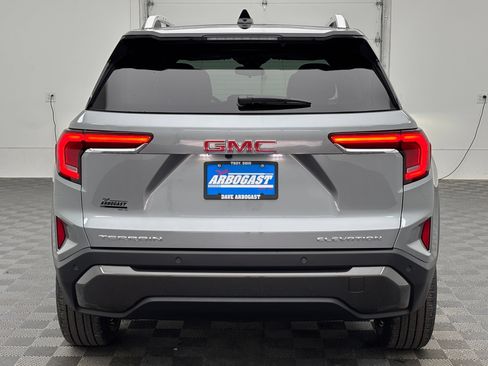 New 2027 GMC Terrain Elevation w/ Elevation Premium Package FWD image 9