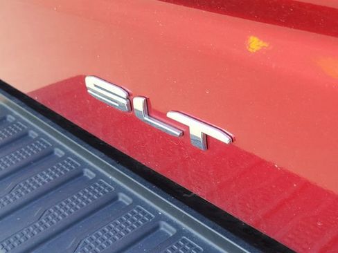 Used 2022 GMC Sierra 1500 SLT w/ SLT Convenience Package AWD/4WD image 26