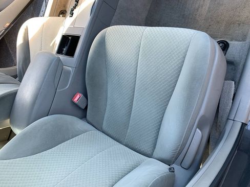 Used 2009 Toyota Camry LE FWD image 15