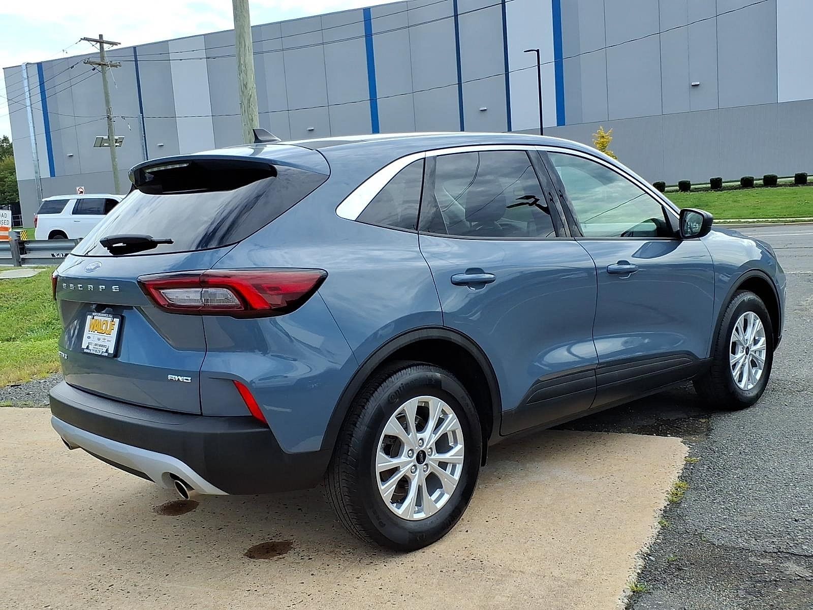 Used 2023 Ford Escape Active AWD/4WD image 6