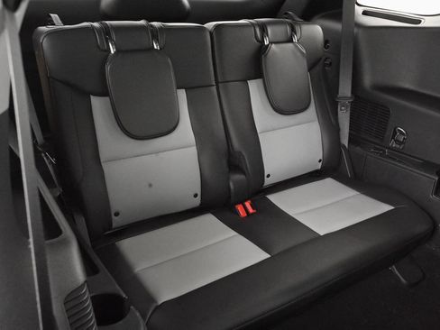 Used 2023 Ford Explorer XLT w/ Equipment Group 202A image 16