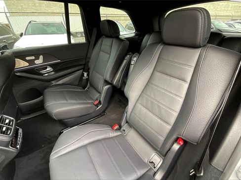 New 2026 Mercedes-Benz GLS 450 4MATIC image 10