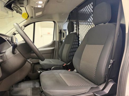 Used 2024 Ford Transit 250 Low Roof AWD w/ Exterior Upgrade Package image 13
