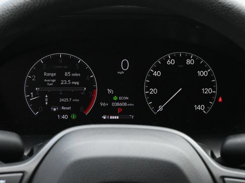 Used 2023 Honda HR-V LX image 11
