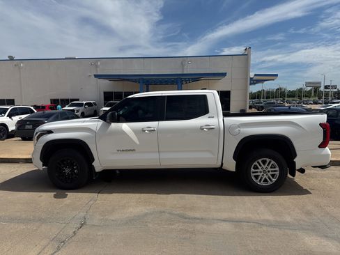Used 2024 Toyota Tundra SR5 w/ SR5 Premium Package AWD/4WD image 4
