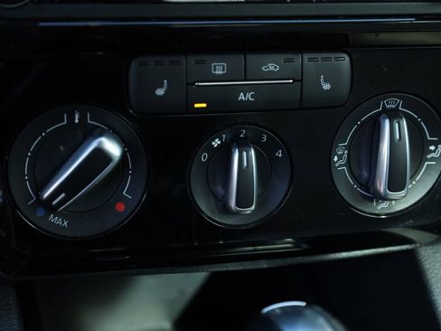 Used 2016 Volkswagen Jetta SEL image 8