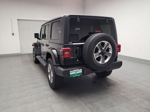 Used 2019 Jeep Wrangler Unlimited Sahara w/ Safety Group AWD/4WD image 6