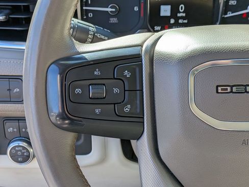 Used 2021 GMC Yukon Denali image 17