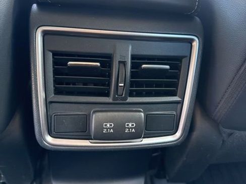Used 2023 Subaru Forester Limited image 17