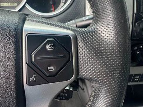 Used 2015 Toyota Tacoma 4x4 Double Cab image 13