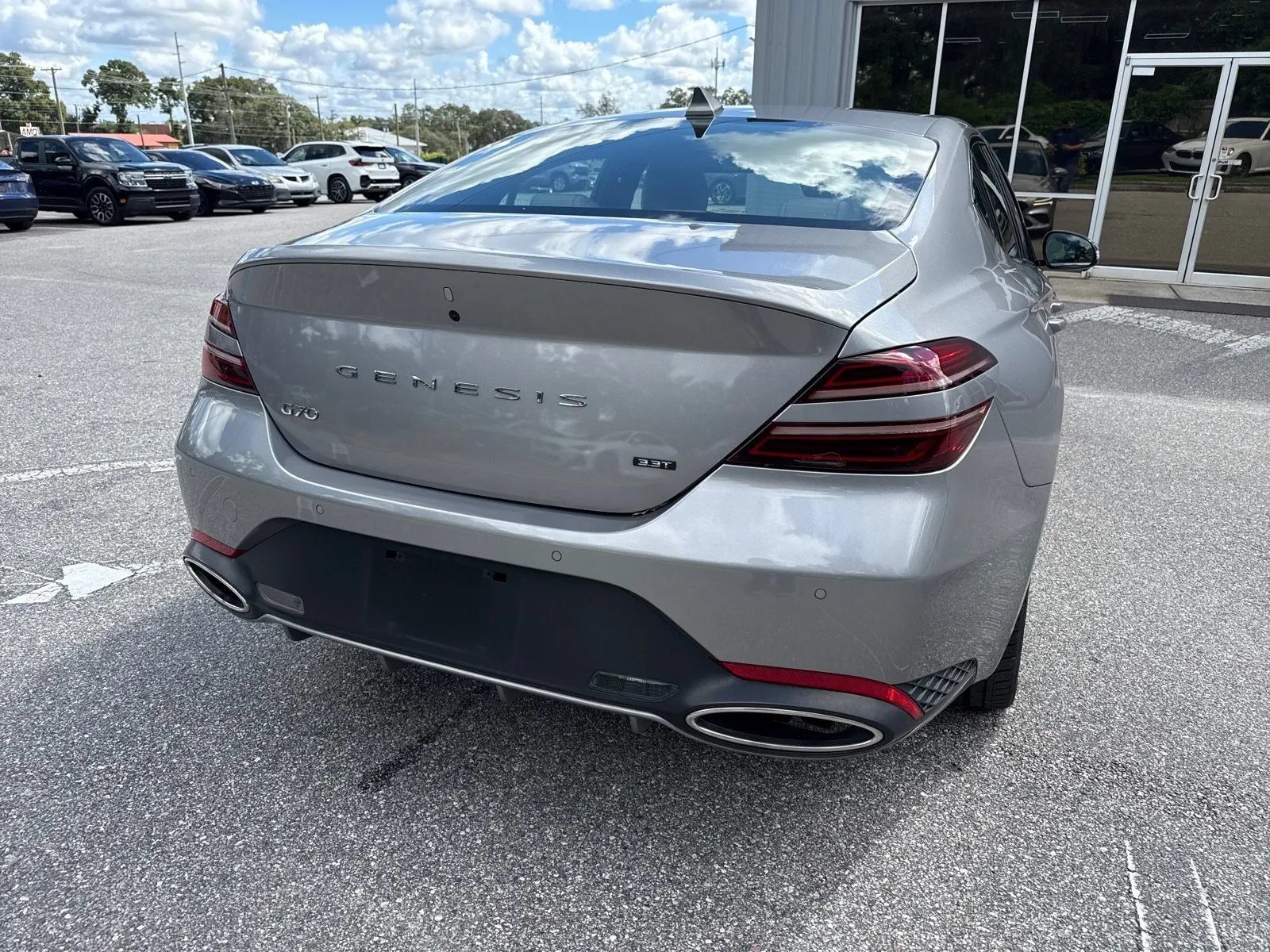 Used 2022 Genesis G70 3.3T RWD image 8
