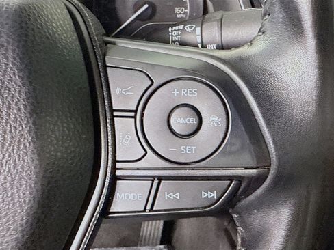 Used 2022 Toyota Camry SE image 15