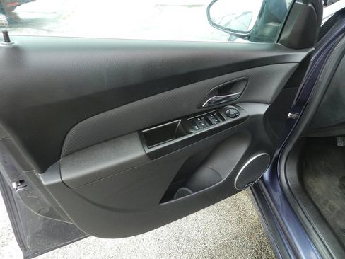 Used 2013 Chevrolet Cruze LT w/ All-Star Edition FWD image 15