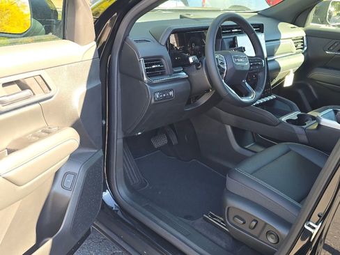 New 2026 GMC Terrain Elevation w/ Elevation Premium Package image 4