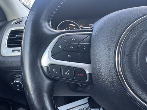 Certified 2021 Jeep Compass Latitude w/ Convenience Group image 15