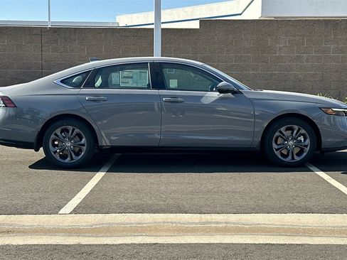 New 2025 Honda Accord EX-L image 3