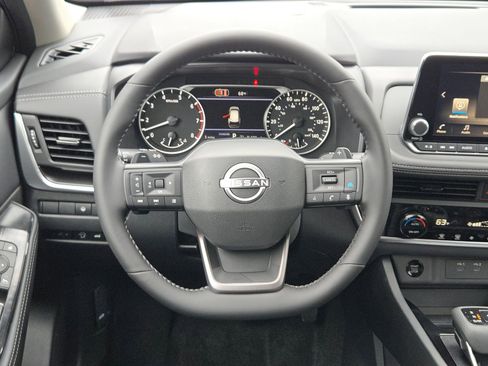 New 2026 Nissan Rogue SV FWD image 16