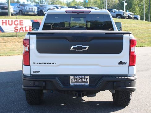 Used 2024 Chevrolet Silverado 1500 ZR2 w/ ZR2 Bison Edition AWD/4WD image 6