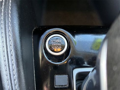 Used 2019 Nissan Kicks S w/ Exterior Electronics Package image 28