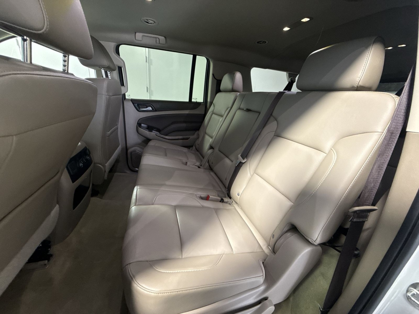 Used 2017 Chevrolet Suburban LT w/ Luxury Package AWD/4WD image 26